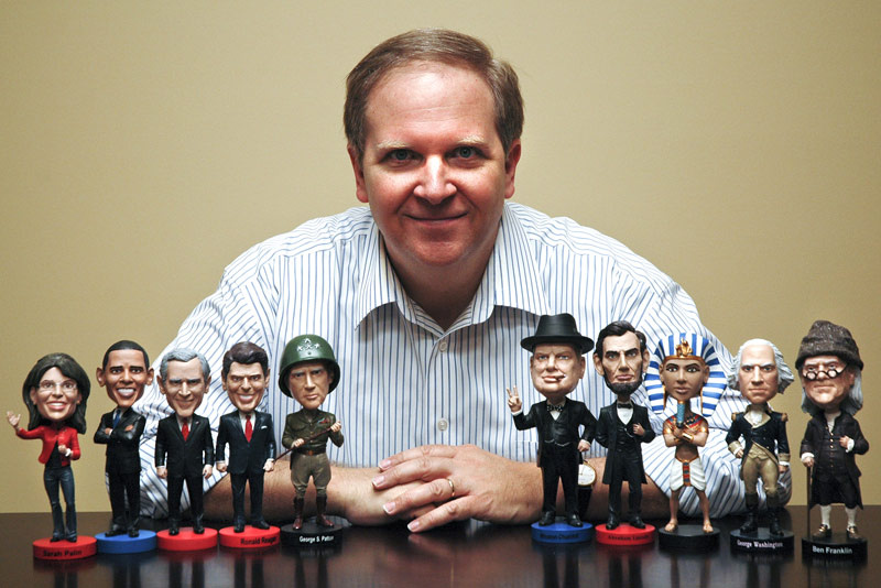 Warren Royal launches Bobble.Heads in the near future.