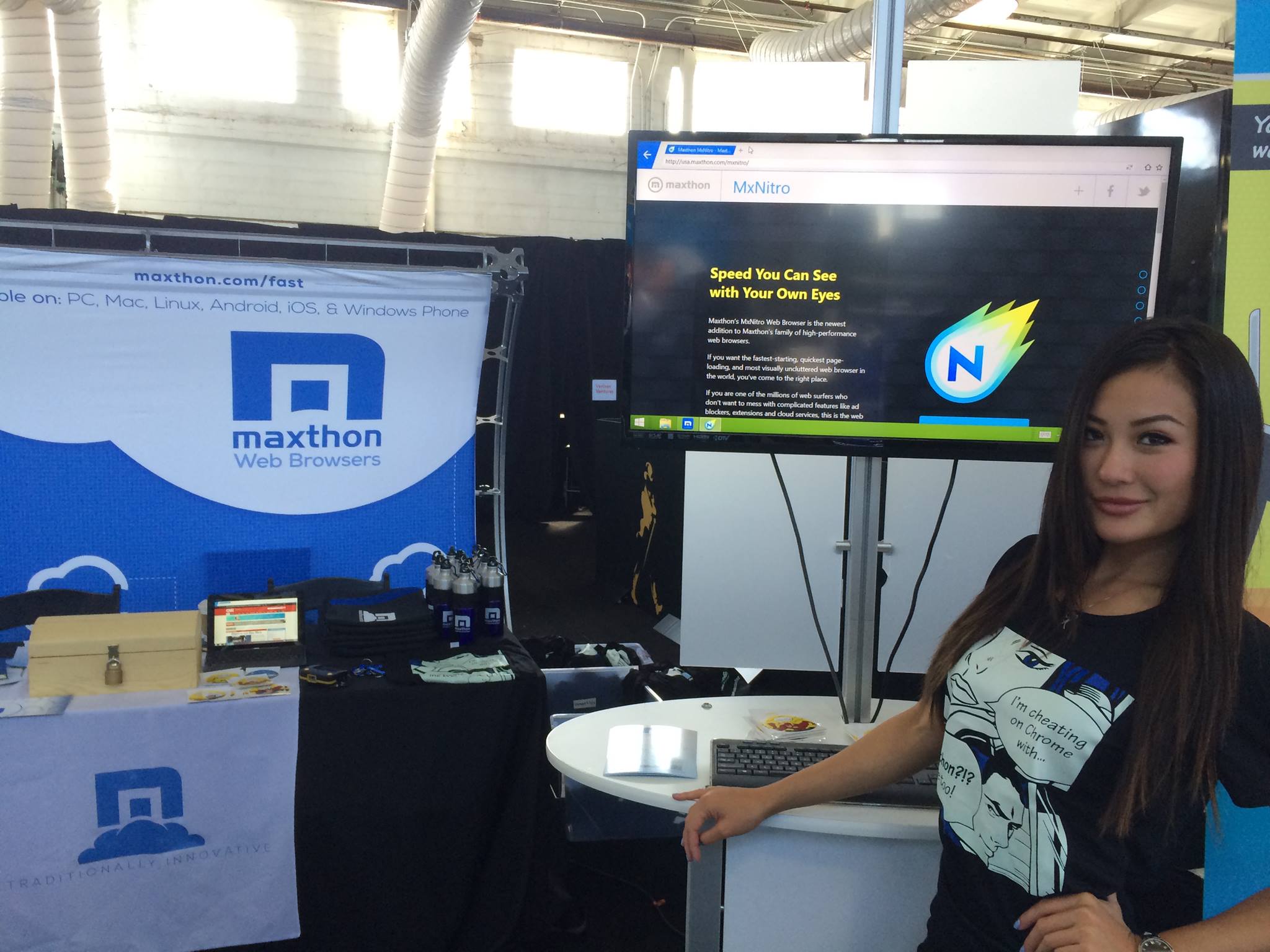 Maxthon at a recent expo. It's fast!